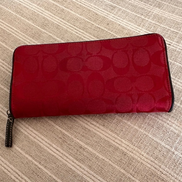 Coach Signature Red Zip Wallet - Picture 10 of 10